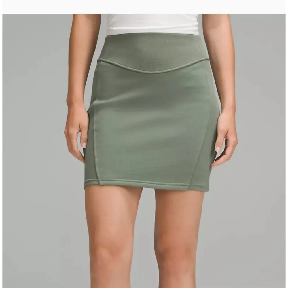 Lululemon Grey‎ Eucalyptus Scuba High-Rise Mini Skirt size XL NWT